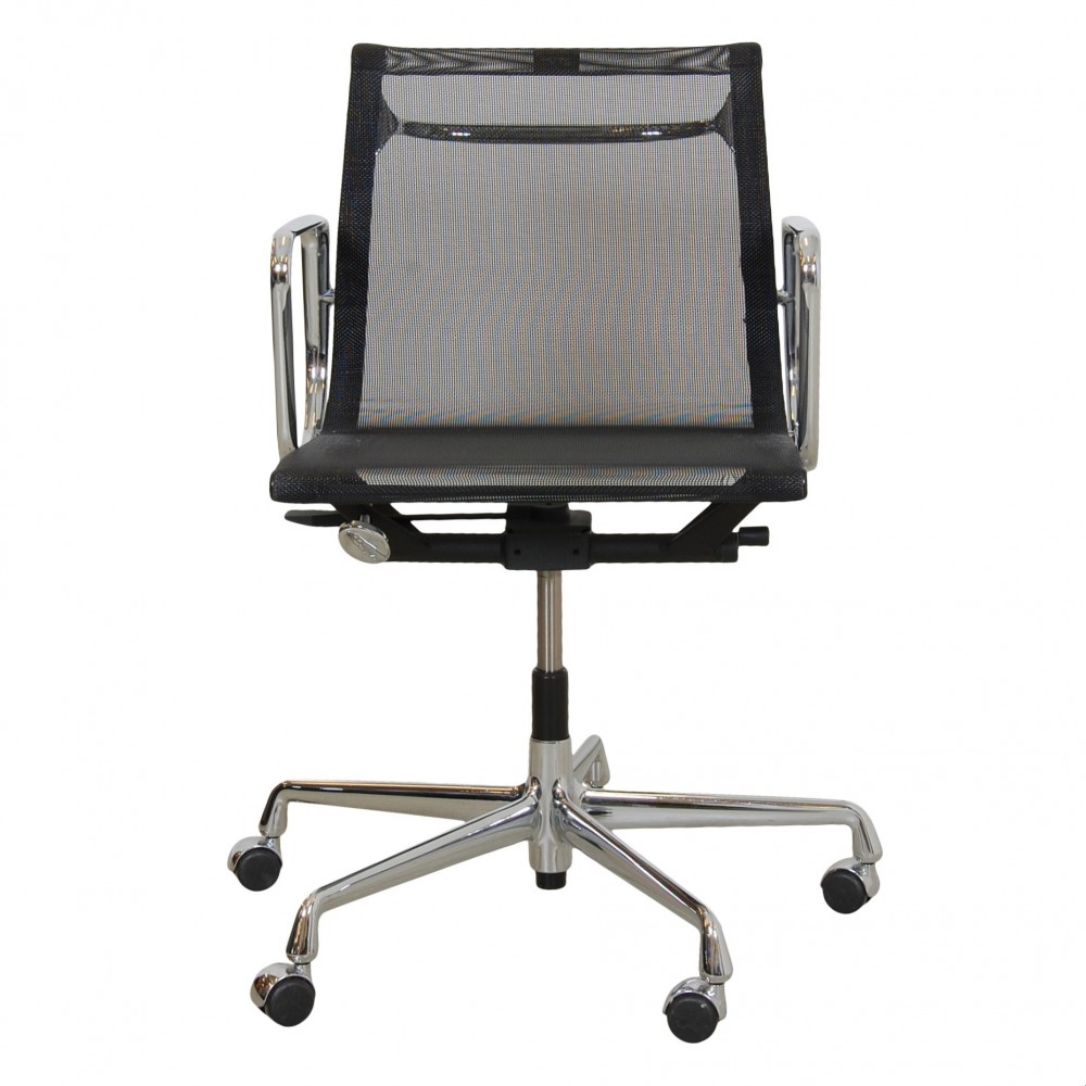 Used Eames Office Chair Ea 117 In Black Mesh For Sale Cph Classic 